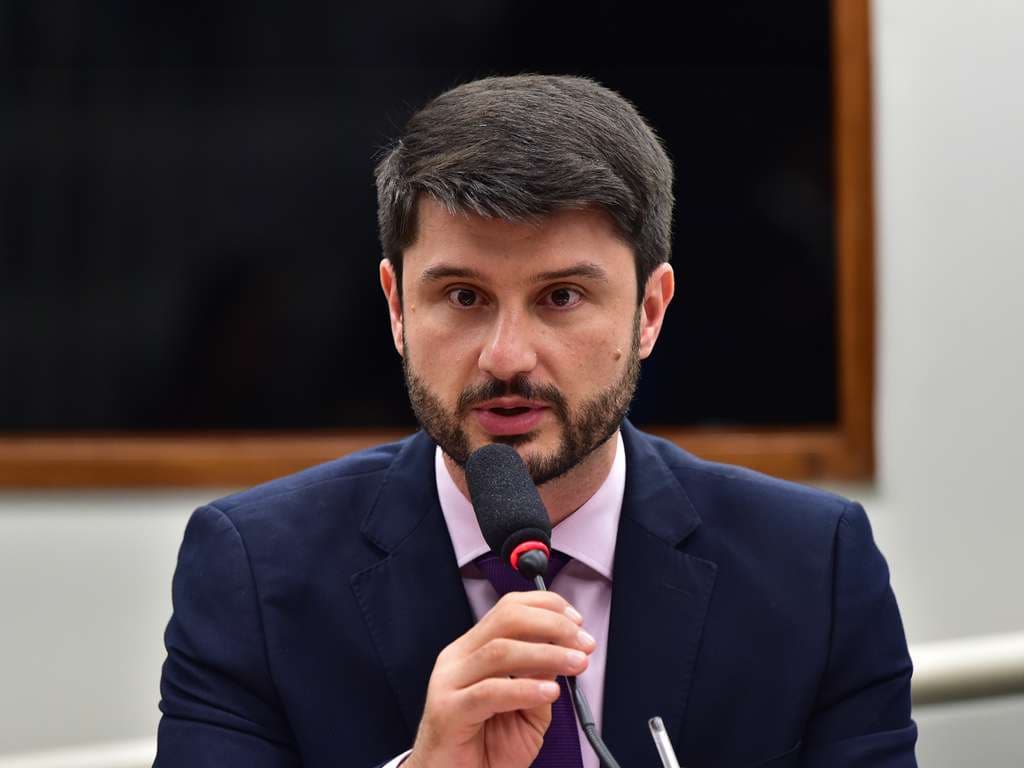 Family Talks participa das discussões sobre o Plano Nacional de Educação (PNE)